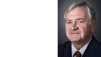 Zdjęcie portretowe profesora Gołasia.