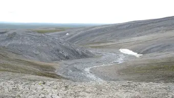 Skały węglanowe z Tajmyru na Syberii emitujące metan