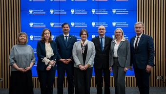 Image of the newly-appointed members of the Committee