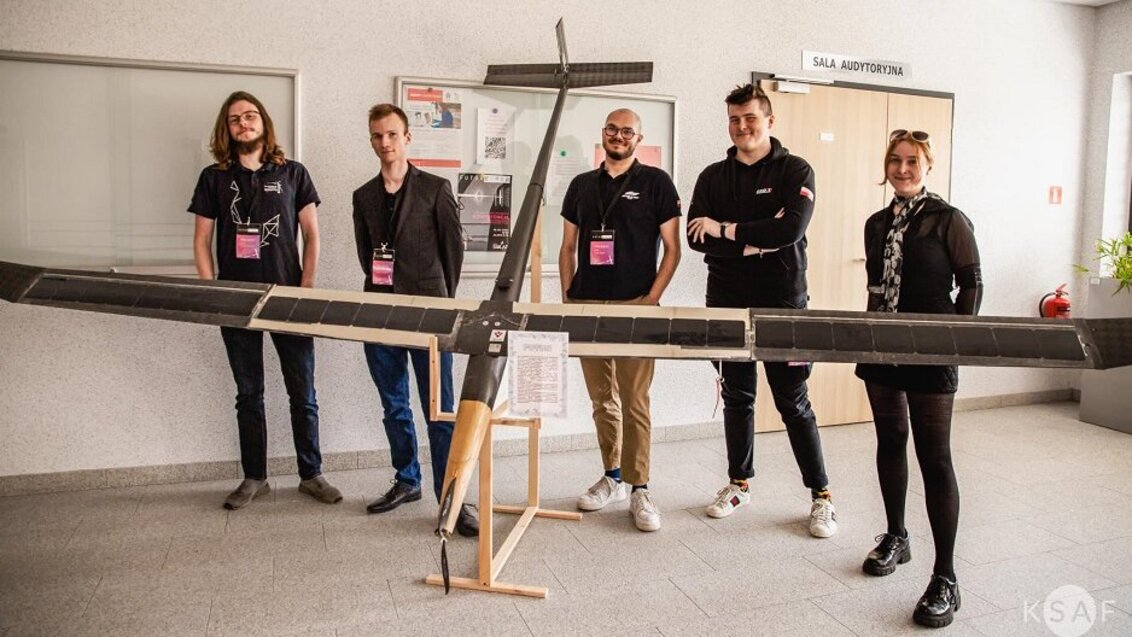 Students with their creation – a crewless solar plane.