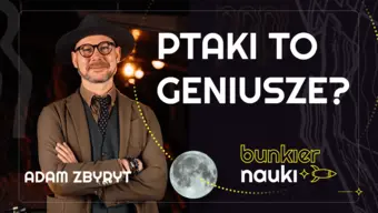 Grafika ilustracyjno-informacyjna z podtytułem odcinka pop!castu („Ptaki to geniusze?”), imieniem i nazwiskiem gościa-rozmówcy oraz jego zdjęciem.