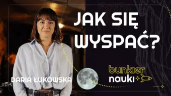 Grafika ilustracyjno-informacyjna z podtytułem odcinka („Jak się wyspać"), imieniem i nazwiskiem gościni-rozmówczyni oraz jej zdjęciem.