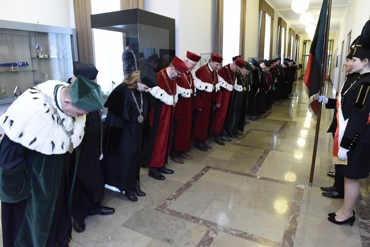 Zdjęcie z uroczystości w auli AGH