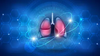 Ilustracja dekoracyjna przedstawiająca ludzkie płuca otoczone dynamicznymi liniami symbolizującymi przepływ powietrza lub energii. W tle widoczna jest niebieska siatka z heksagonalnymi kształtami.