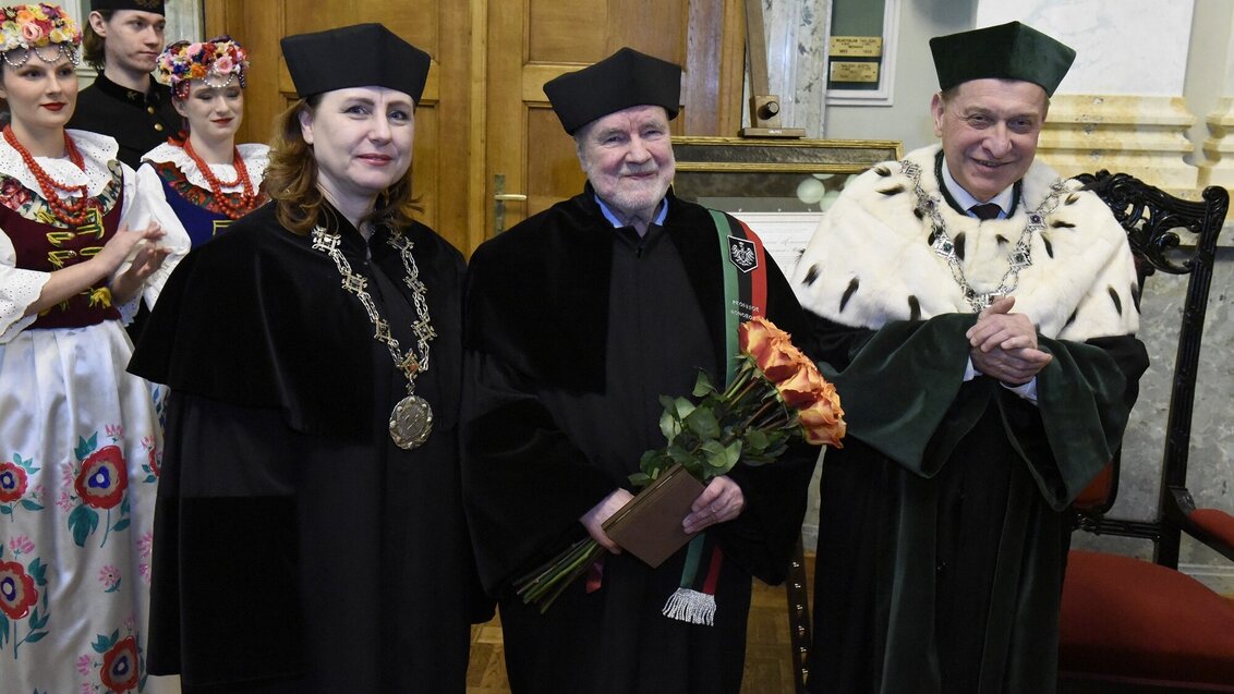 Zdjęcie z uroczystości w auli AGH