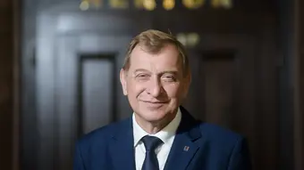 The photo is a portrait picture of the AGH UST Rector, Professor Jerzy Lis.